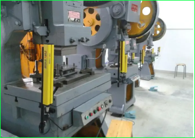 沖床安全生產(chǎn)操作規(guī)程