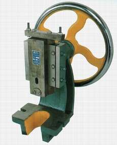 電動(dòng)沖床價(jià)格、廠家及選購指南